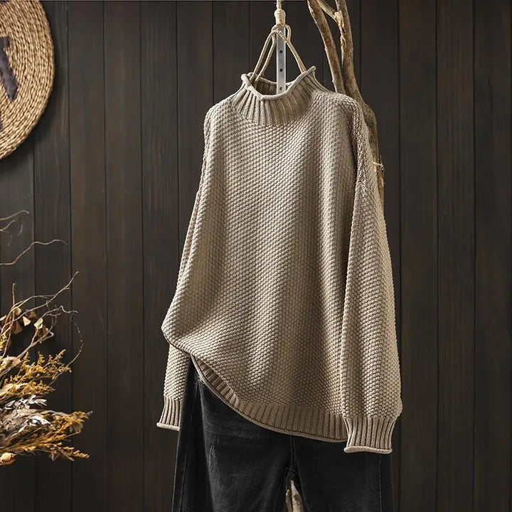 Amara - Elegant Sweater