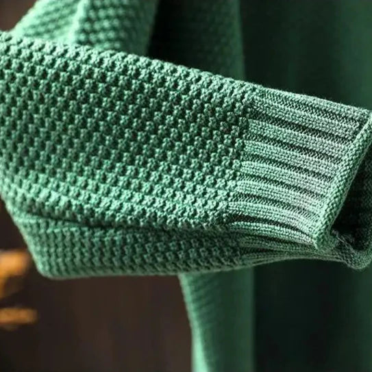 Amara - Elegant Sweater
