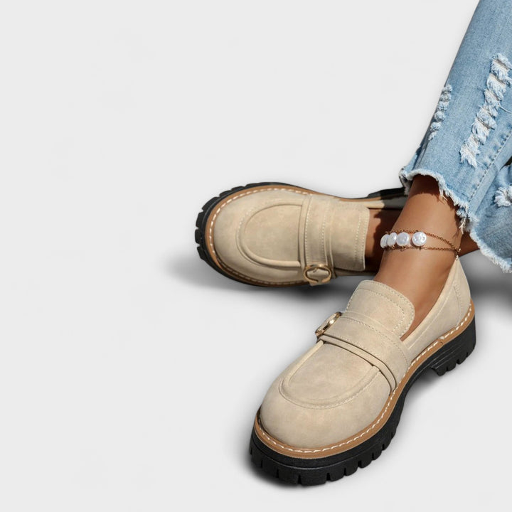 Lora - Round Toe Loafers