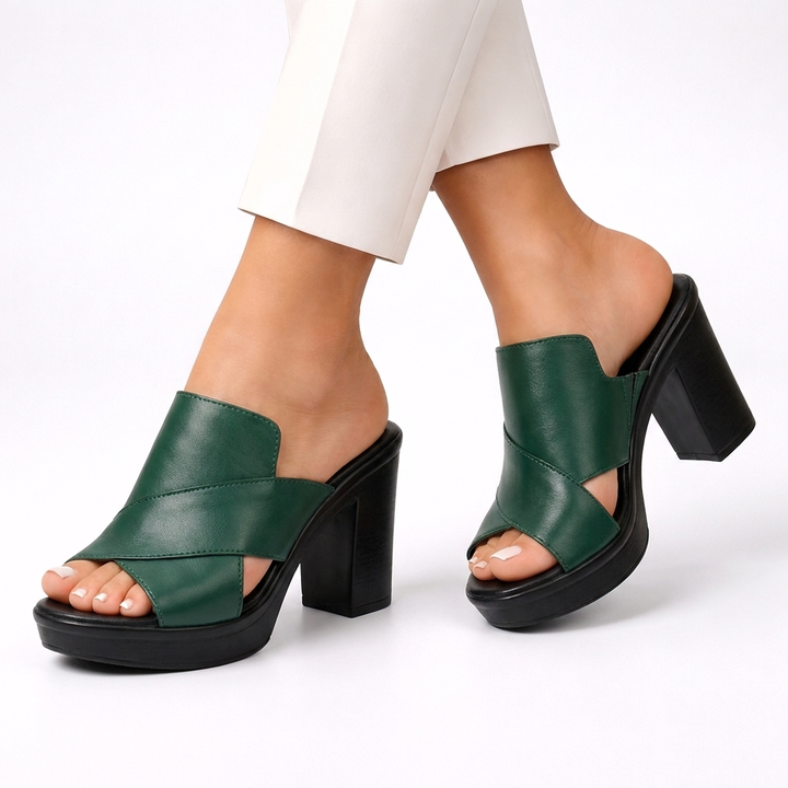 Darcy - Chic and Stylish Sandals